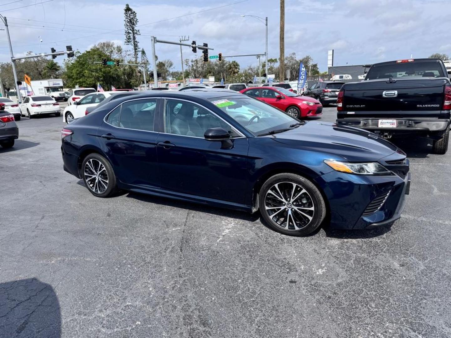 2018 BLUE TOYOTA CAMRY SE (4T1B11HK3JU) with an 2.5L engine, Automatic transmission, located at 2929 9th St. West, Bradenton, 34205, (941) 242-2810, 27.473591, -82.570679 - Thanks for inquring into DriveNation USA! All vehicles listed can be viewed at www.drivenationusa.com for vehicle history reports and additonal info. We cannot quote any terms such as down payments or monthly payments without an application. You can apply directly at www.drivenationusa.com or by con - Photo#2