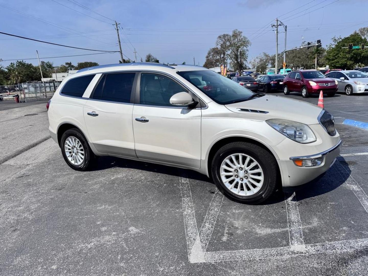 2012 WHITE BUICK ENCLAVE CXL (5GAKRCED3CJ) with an 3.6L engine, Automatic transmission, located at 2929 9th St. West, Bradenton, 34205, (941) 242-2810, 27.473591, -82.570679 - Thanks for inquring into DriveNation USA! All vehicles listed can be viewed at www.drivenationusa.com for vehicle history reports and additonal info. We cannot quote any terms such as down payments or monthly payments without an application. You can apply directly at www.drivenationusa.com or by con - Photo#1