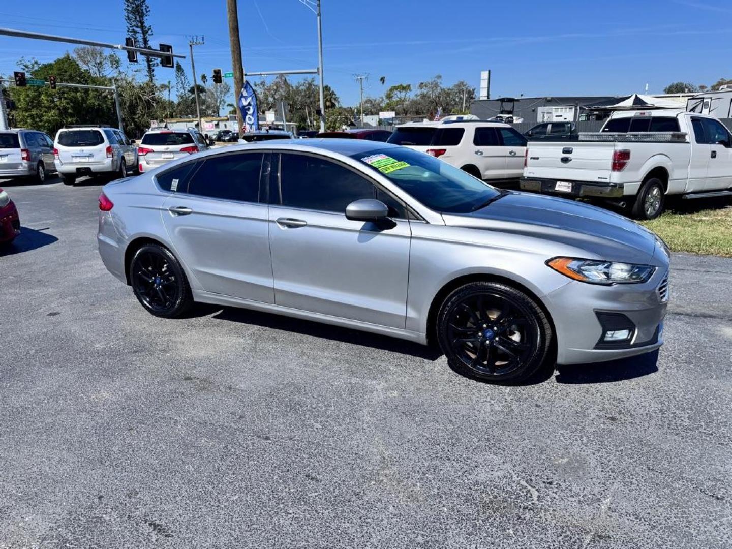 2020 GRAY FORD FUSION SE (3FA6P0HD3LR) with an 1.5L engine, Automatic transmission, located at 2929 9th St. West, Bradenton, 34205, (941) 242-2810, 27.473591, -82.570679 - Photo#0