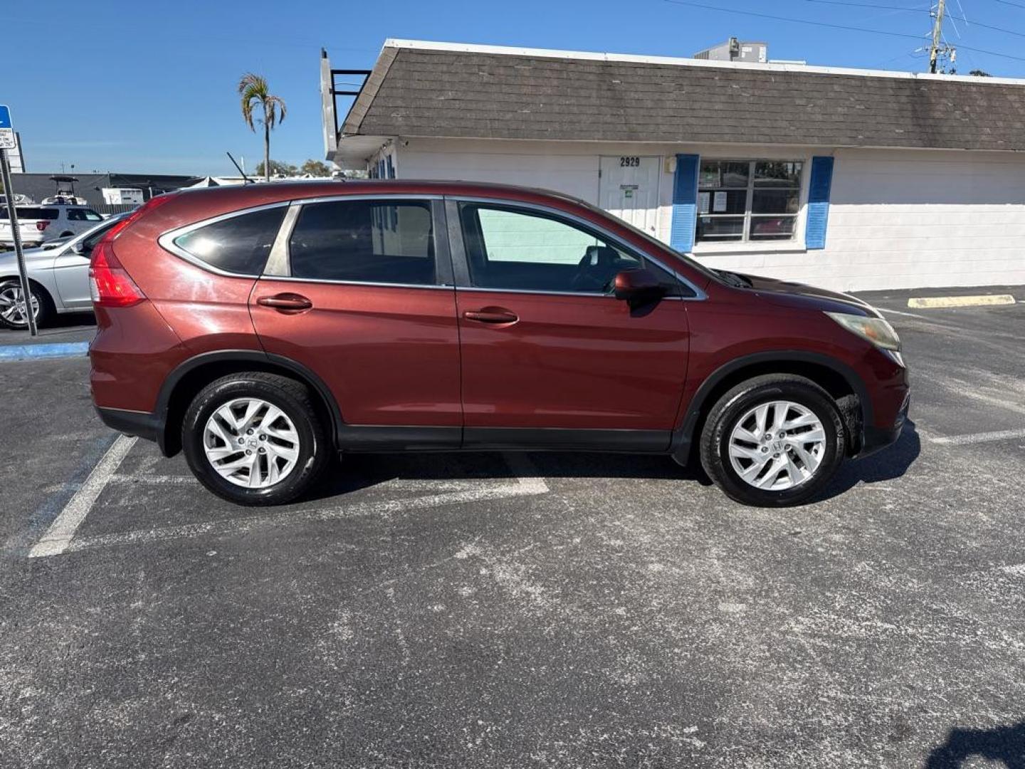 2016 MAROON HONDA CR-V EX (3CZRM3H56GG) with an 2.4L engine, Continuously Variable transmission, located at 2929 9th St. West, Bradenton, 34205, (941) 242-2810, 27.473591, -82.570679 - Thanks for inquring into DriveNation USA! All vehicles listed can be viewed at www.drivenationusa.com for vehicle history reports and additonal info. We cannot quote any terms such as down payments or monthly payments without an application. You can apply directly at www.drivenationusa.com or by con - Photo#8