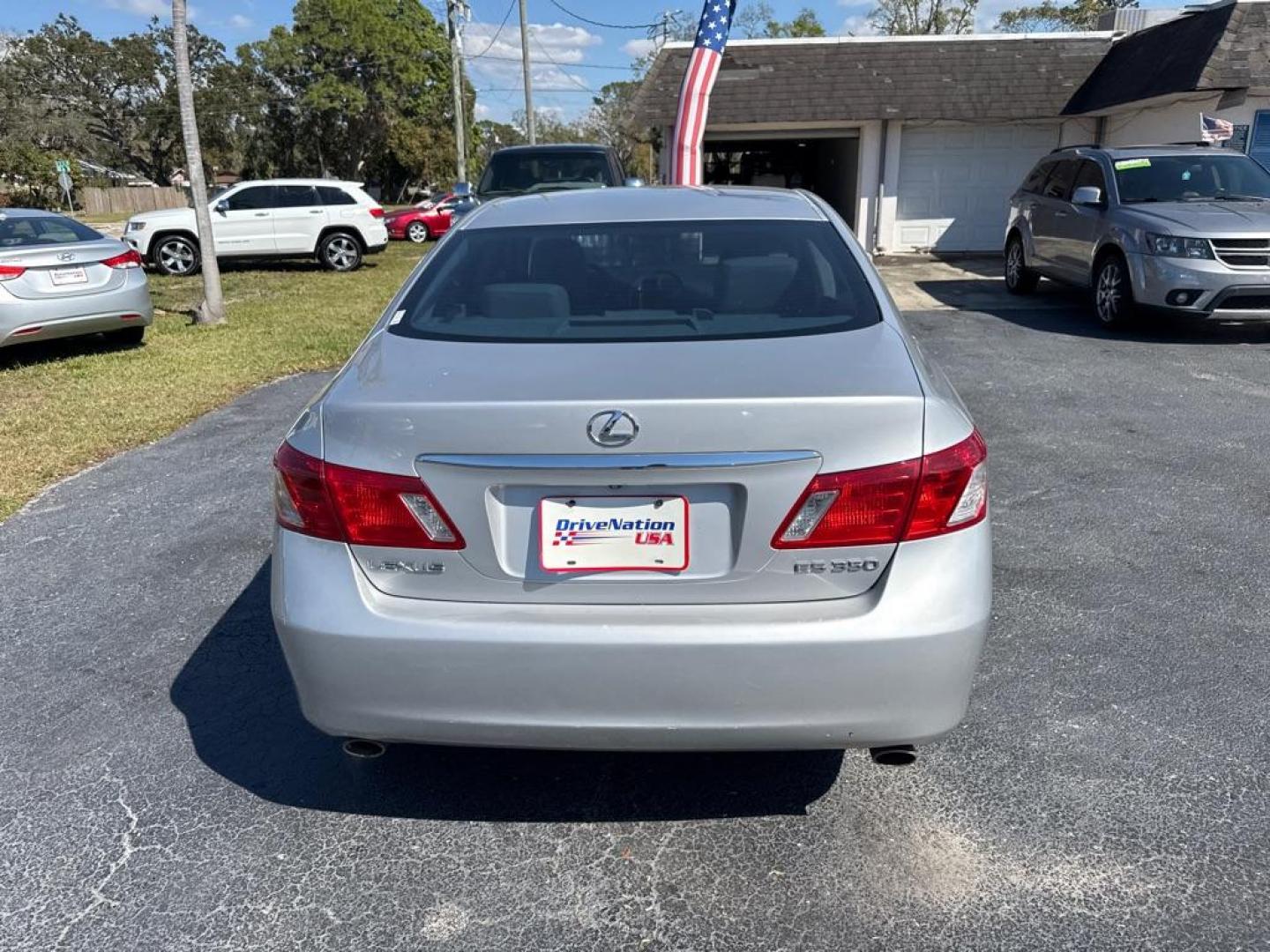 2007 SILVER LEXUS ES 350 (JTHBJ46G872) with an 3.5L engine, Automatic transmission - Thanks for inquring into DriveNation USA! All vehicles listed can be viewed at www.drivenationusa.com for vehicle history reports and additonal info. We cannot quote any terms such as down payments or monthly payments without an application. You can apply directly at www.drivenationusa.com or by con - Photo#6